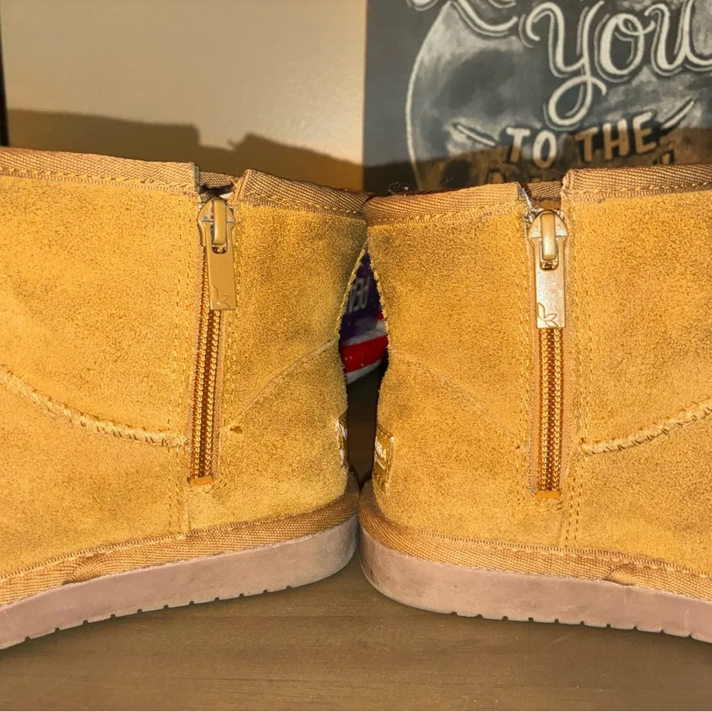 Koolaburra Tan Kids Snow Boots